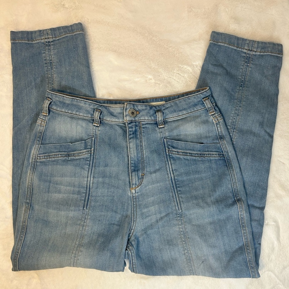 PIlcro by Anthropologie light wash straight denim jean faded vintage wash 28